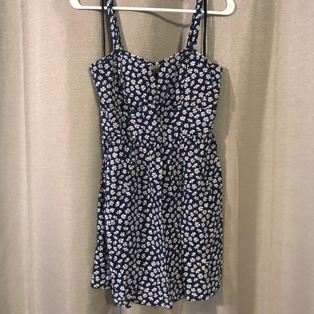 Large Daisy Dress